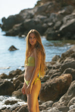 Load image into Gallery viewer, Aria set bikini seamless and handmade One size
